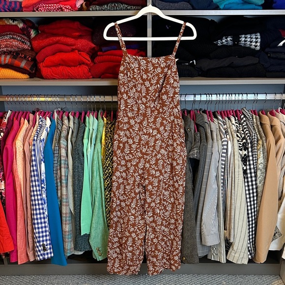 Old Navy brown/white print smocked adjustable strap 2 pocket jumpsuit size S - Picture 1 of 3